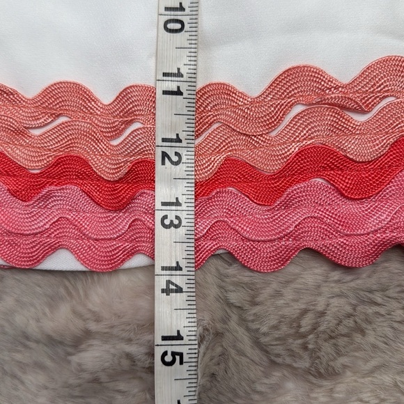 TCEC | DARLING Ric Rac Trim Shorts, Size M - Picture 3 of 10